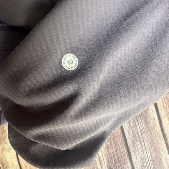 Lululemon Dance Studio Jacket Size 10 EUC - Picture 5 of 6